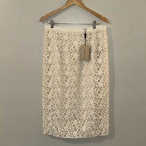 Burberry Floral Silk NEW WITH TAGS 
High Rise Skirt
